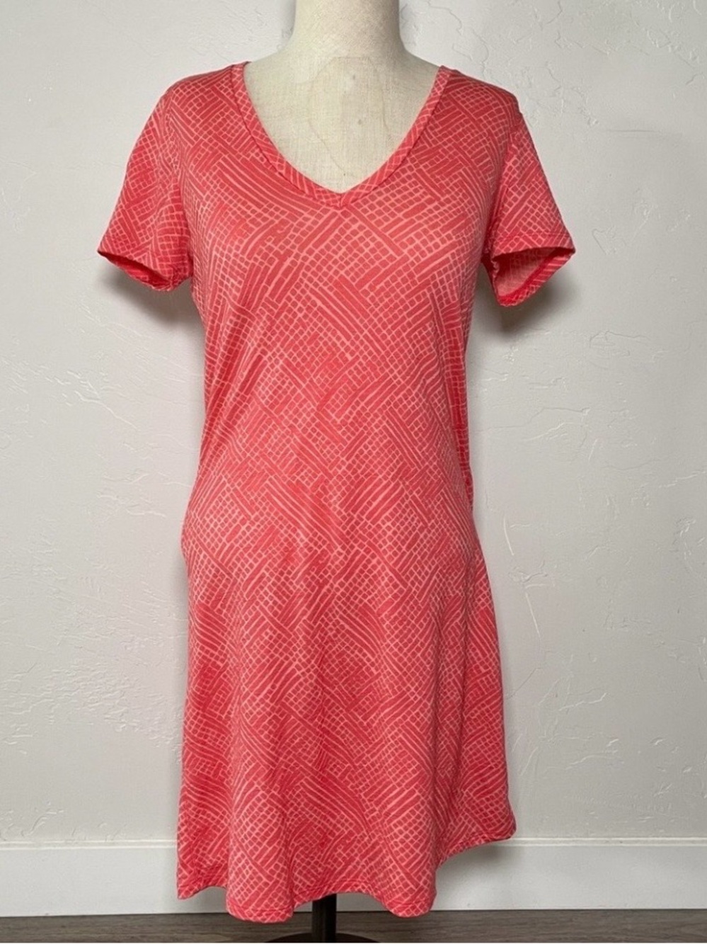 Icebreaker Merino	Women's Dress V Neck Short‎ Sleeve Lightweight Casual XS Peach
